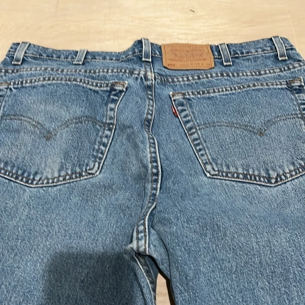 Men’s 90s vintage 550 Levi’s relaxed fit tapered leg 40 x 34
